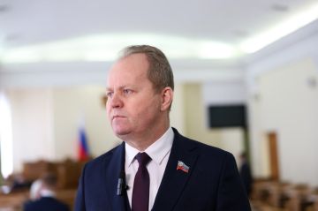 В феврале текущего года ко мне обратилась гражданка г. Луганск, с проблемой, что при обращении в Пенсионный фонд Жовтневого района г. Луганска для перерасчета пенсии ей было отказано