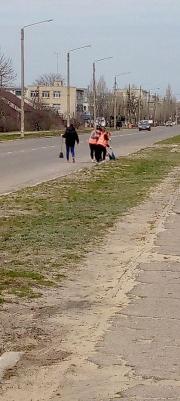 Субботник в МУП «ПУ ВКХ города Рубежное» Субботник в МУП «ПУ ВКХ города Рубежное»