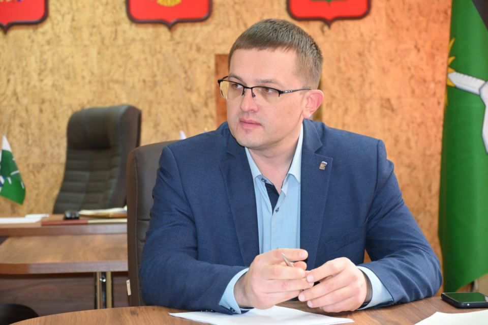 Евгений Морозов: Вопрос поддержки семей участников специальной военной операции, в том числе погибших при исполнении воинского долга, держу на постоянном личном контроле Евгений Морозов: Вопрос поддержки семей участников специальной военной операции, в том числе погибших при исполнении воинского долга, держу на постоянном личном контроле