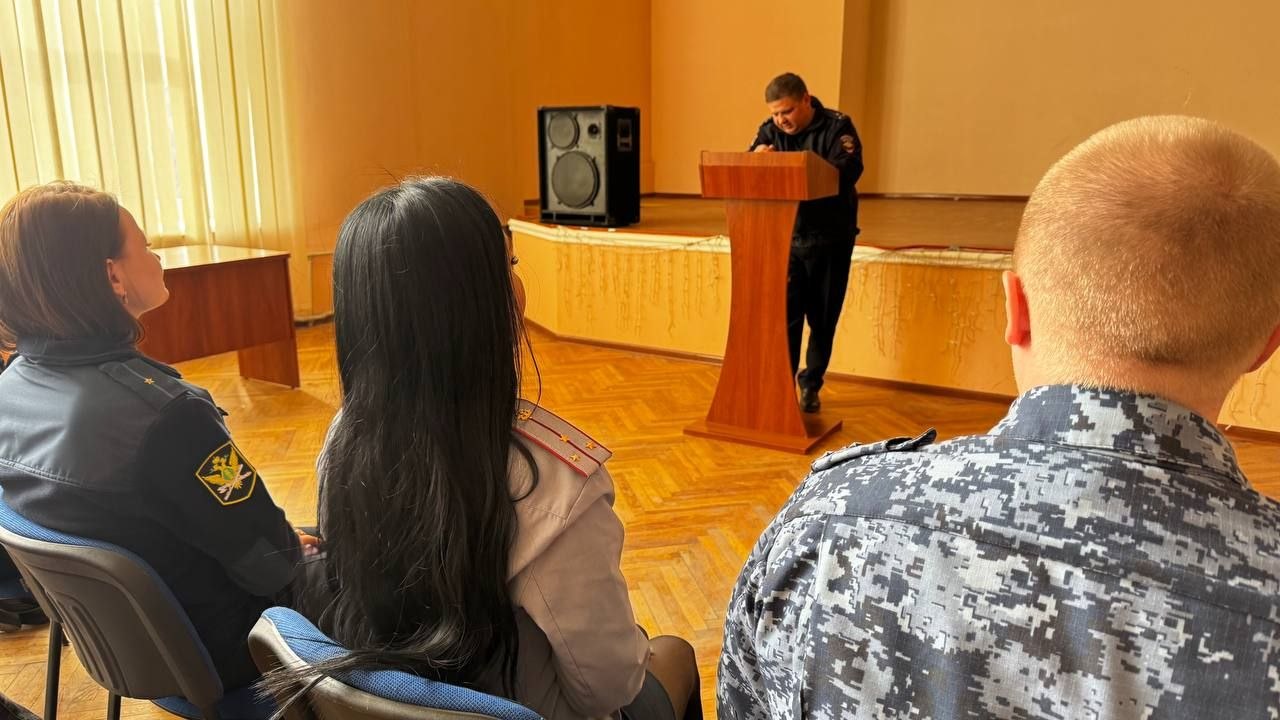 Госавтоинспекция продолжает комплексную профилактическую работу с личным составом силовых структур и экстренных служб республики Госавтоинспекция продолжает комплексную профилактическую работу с личным составом силовых структур и экстренных служб республики