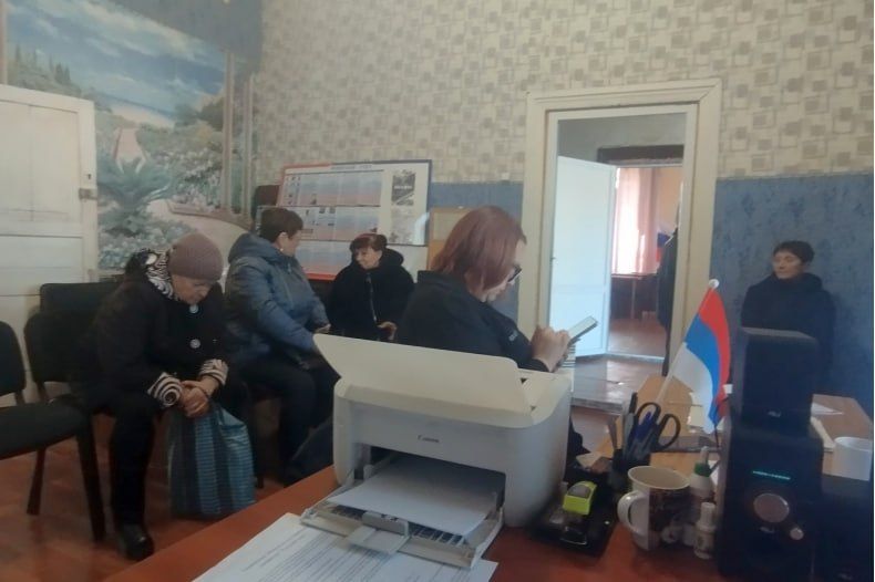 Сотрудники Роскадастра провели приём граждан в селе Провалье Сотрудники Роскадастра провели приём граждан в селе Провалье