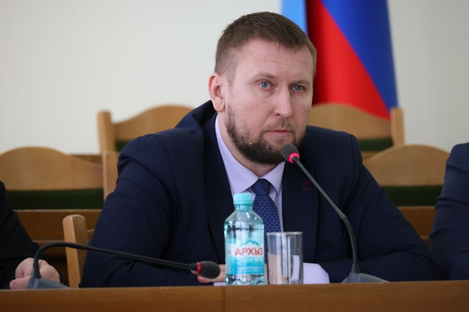 Вопросы газификации, догазификации и угольной промышленности обсудили участники «правительственного часа» в Народном Совете Вопросы газификации, догазификации и угольной промышленности обсудили участники «правительственного часа» в Народном Совете