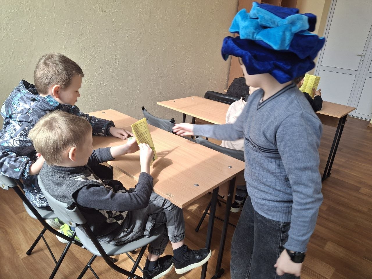 В МБУ "ЛГДК" прошла увлекательная встреча для самых юных учеников, посвященная важной теме – безопасному интернету В МБУ "ЛГДК" прошла увлекательная встреча для самых юных учеников, посвященная важной теме – безопасному интернету