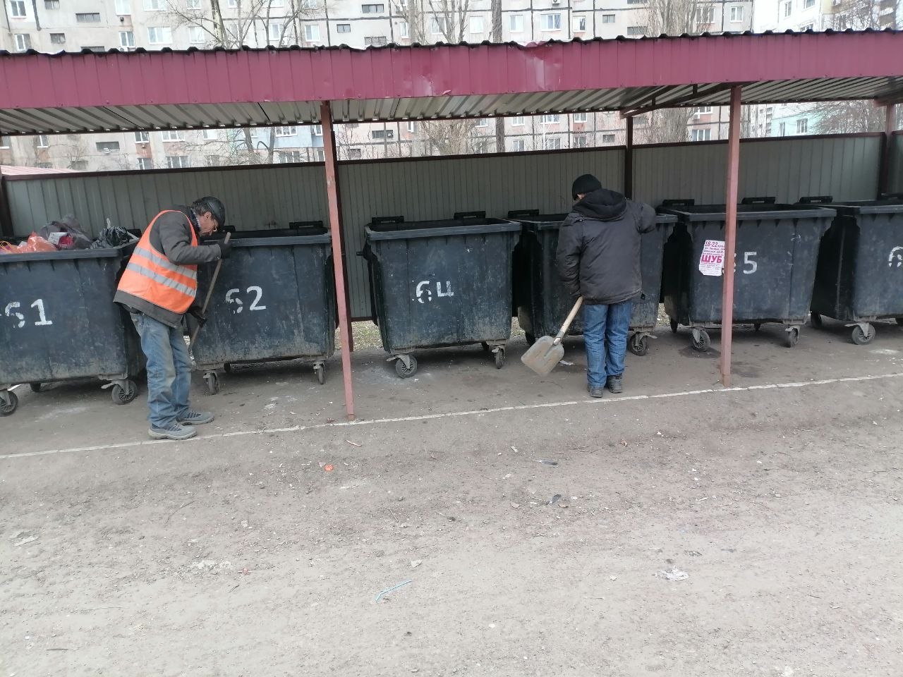 Андрей Рубанцов: Сегодня работниками МУП "СКАТ" выполнены работы по уборке и вывозу твердых коммунальных отходов с 32-х точек сбора мусора в муниципальном образовании Андрей Рубанцов: Сегодня работниками МУП "СКАТ" выполнены работы по уборке и вывозу твердых коммунальных отходов с 32-х точек сбора мусора в муниципальном образовании