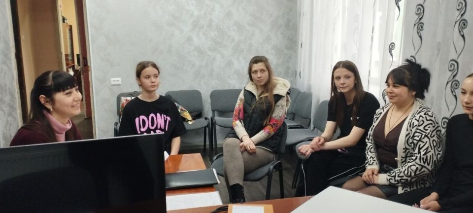 УСПЕШНЫЕ ЛЮДИ. В рамках работы молодежного клуба «Форсайт» при территориальном отделении Государственного казенного учреждения «Республиканский центр занятости населения Луганской Народной Республики» в городе Красный Луч ... УСПЕШНЫЕ ЛЮДИ. В рамках работы молодежного клуба «Форсайт» при территориальном отделении Государственного казенного учреждения «Республиканский центр занятости населения Луганской Народной Республики» в городе Красный Луч ...
