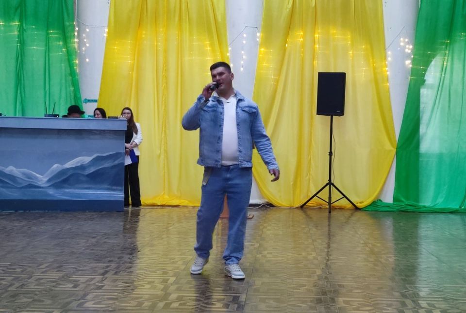 В Молодогвардейске чествовали работников культуры В Молодогвардейске чествовали работников культуры