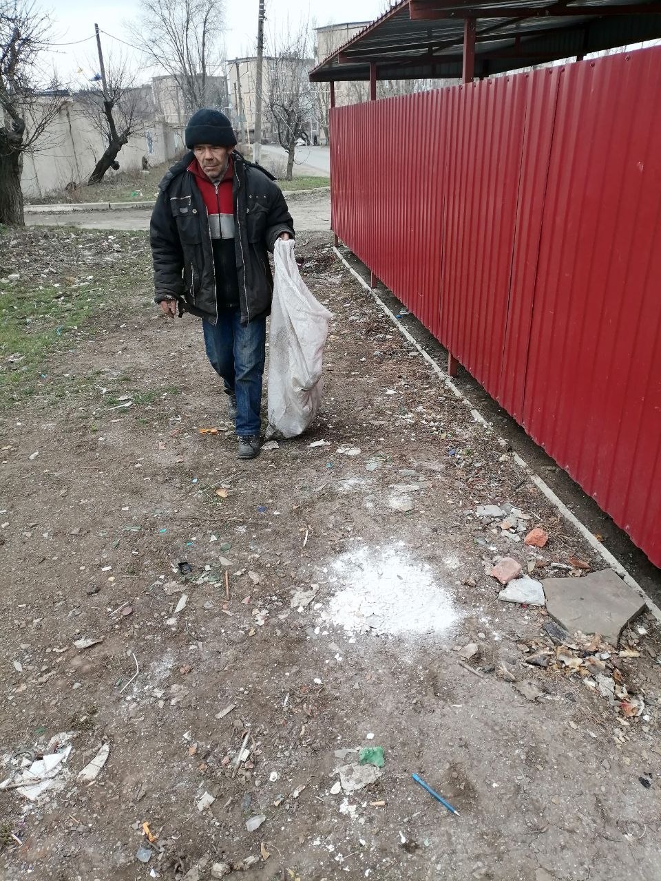 Андрей Рубанцов: Сегодня работниками МУП "СКАТ" выполнены работы по уборке и вывозу твердых коммунальных отходов с 32-х точек сбора мусора в муниципальном образовании Андрей Рубанцов: Сегодня работниками МУП "СКАТ" выполнены работы по уборке и вывозу твердых коммунальных отходов с 32-х точек сбора мусора в муниципальном образовании