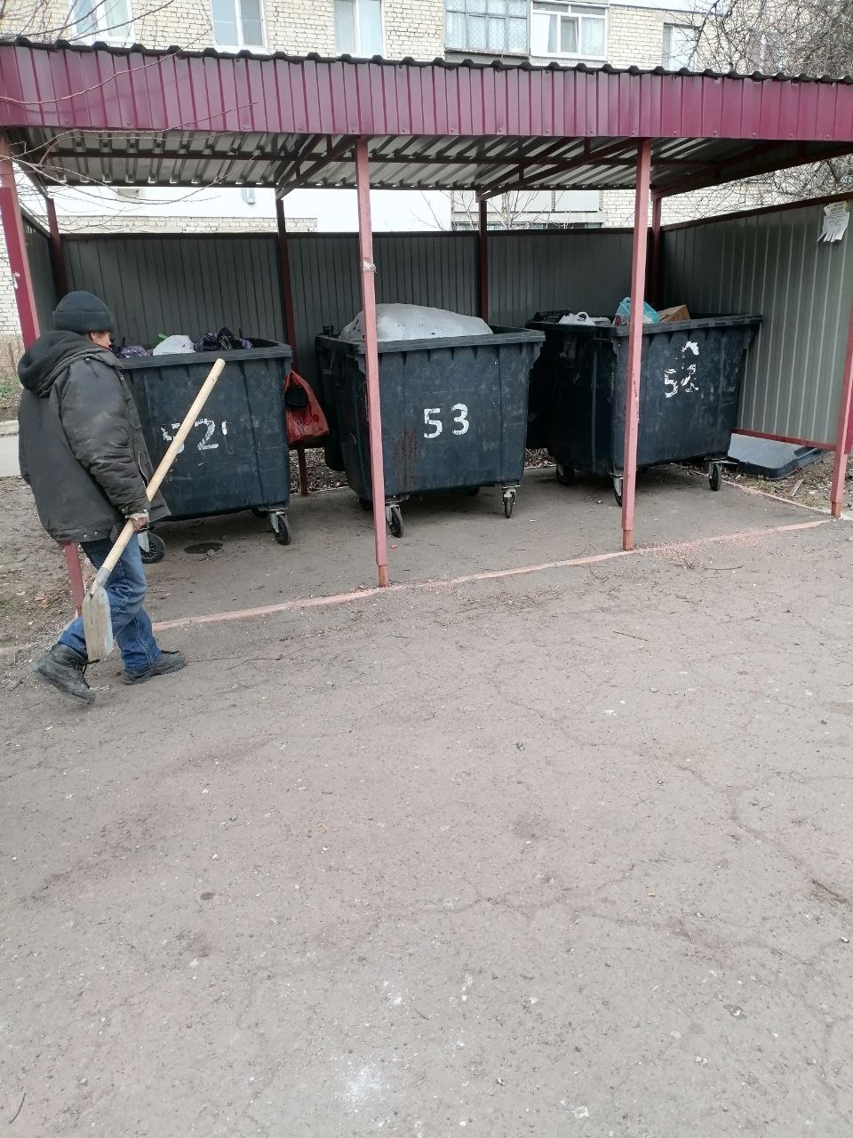 Андрей Рубанцов: Сегодня работниками МУП "СКАТ" выполнены работы по уборке и вывозу твердых коммунальных отходов с 32-х точек сбора мусора в муниципальном образовании Андрей Рубанцов: Сегодня работниками МУП "СКАТ" выполнены работы по уборке и вывозу твердых коммунальных отходов с 32-х точек сбора мусора в муниципальном образовании