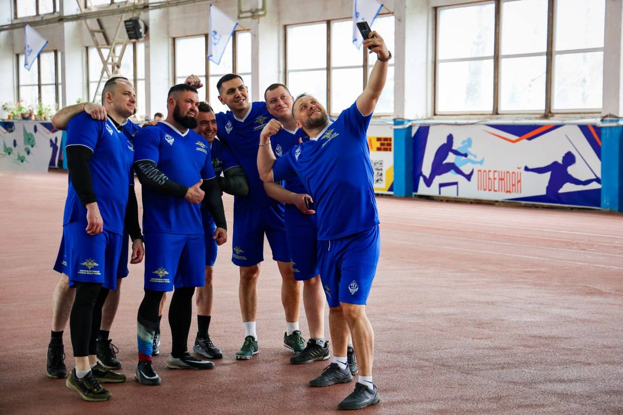 Команда регионального МВД стала серебряным призёром в организованных Обществом «Динамо» соревнованиях по перетягиванию каната Команда регионального МВД стала серебряным призёром в организованных Обществом «Динамо» соревнованиях по перетягиванию каната