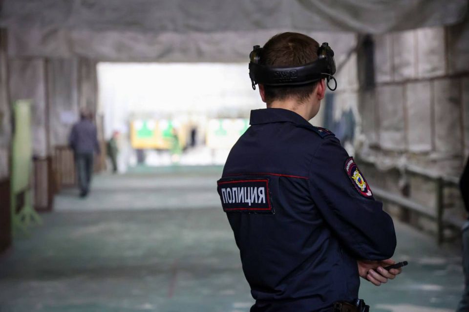 В ЛНР прошел чемпионат по стрельбе из боевого ручного стрелкового оружия В ЛНР прошел чемпионат по стрельбе из боевого ручного стрелкового оружия