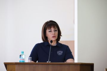 Депутатский корпус обсудил с омбудсменом республики Анной Сорокой социально-правовую защиту населения