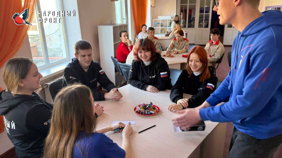 На днях состоялся увлекательный квест «Великое Русское слово», организованный Молодежным советом в честь Года единства народов России На днях состоялся увлекательный квест «Великое Русское слово», организованный Молодежным советом в честь Года единства народов России