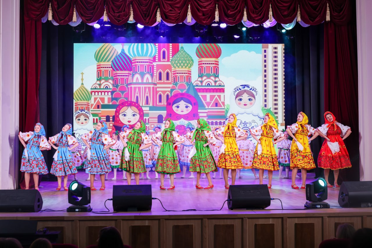 Иван Санаев поздравил работников культуры с профессиональным праздником и Международным днем театра Иван Санаев поздравил работников культуры с профессиональным праздником и Международным днем театра