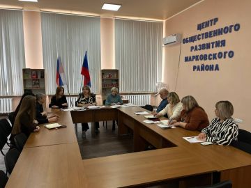 В Марковке провели заседание Комиссии по делам несовершеннолетних и защите их прав