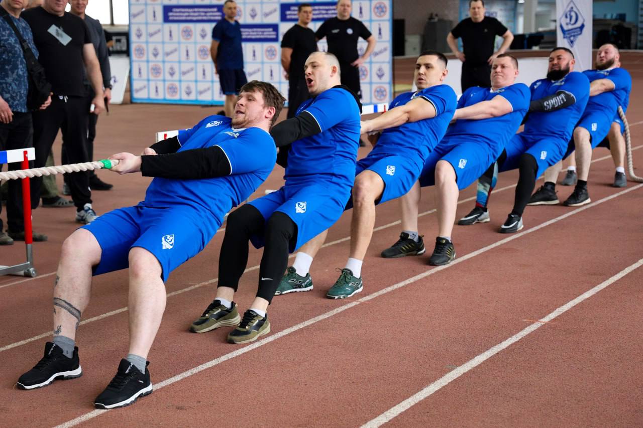 Команда регионального МВД стала серебряным призёром в организованных Обществом «Динамо» соревнованиях по перетягиванию каната Команда регионального МВД стала серебряным призёром в организованных Обществом «Динамо» соревнованиях по перетягиванию каната