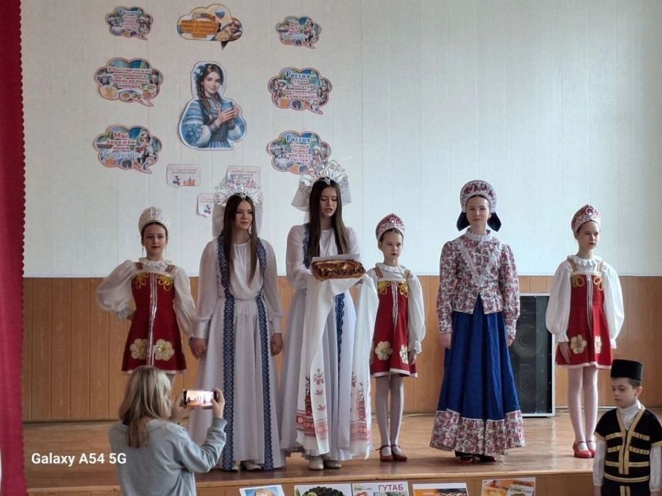 В школах города с размахом прошли гастрономические фестивали «Кухни народов России»! В школах города с размахом прошли гастрономические фестивали «Кухни народов России»!
