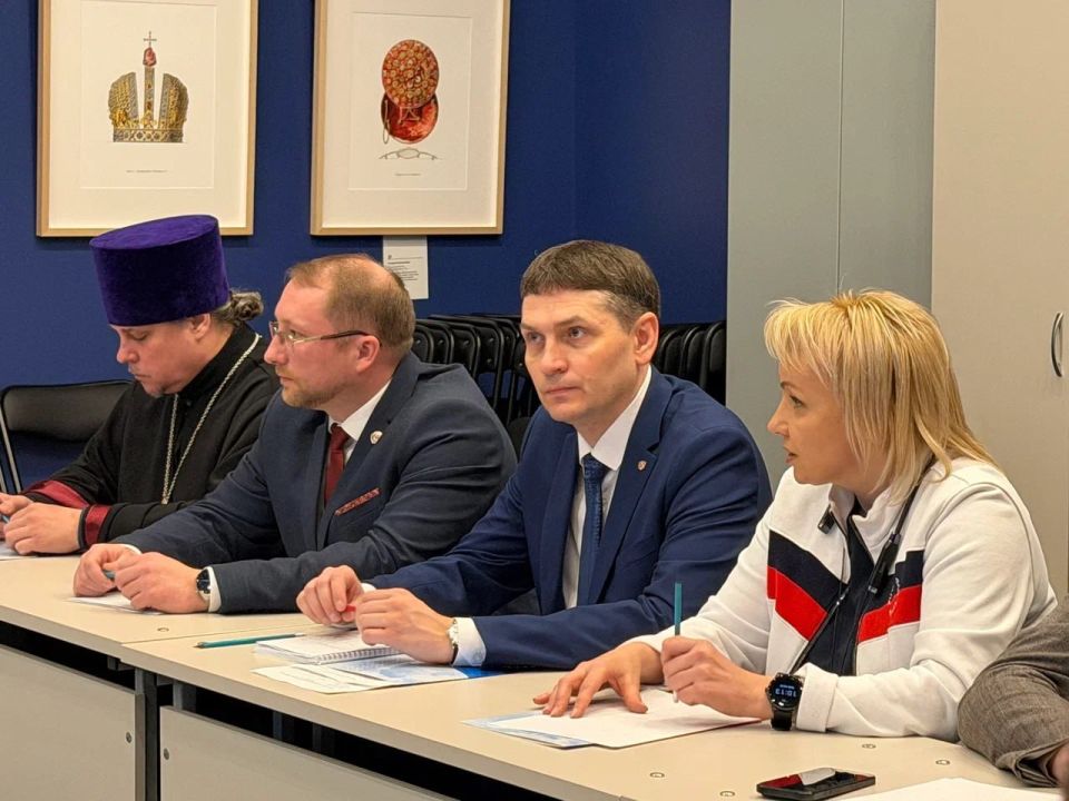 ЛНР посетили представители Госсовета РФ ЛНР посетили представители Госсовета РФ