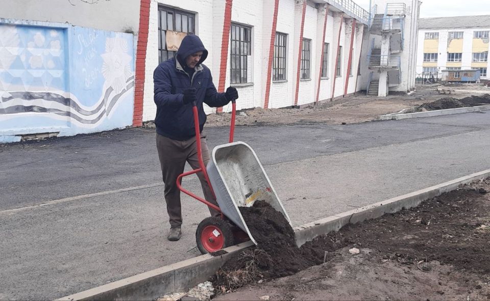 В парке культуры и отдыха им. Героев продолжается преображение, охватывающее восстановление парковой инфраструктуры В парке культуры и отдыха им. Героев продолжается преображение, охватывающее восстановление парковой инфраструктуры