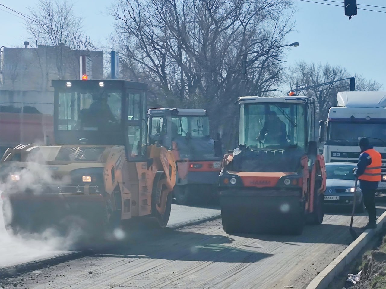 В Луганске стартовал капитальный ремонт улицы Будённого В Луганске стартовал капитальный ремонт улицы Будённого