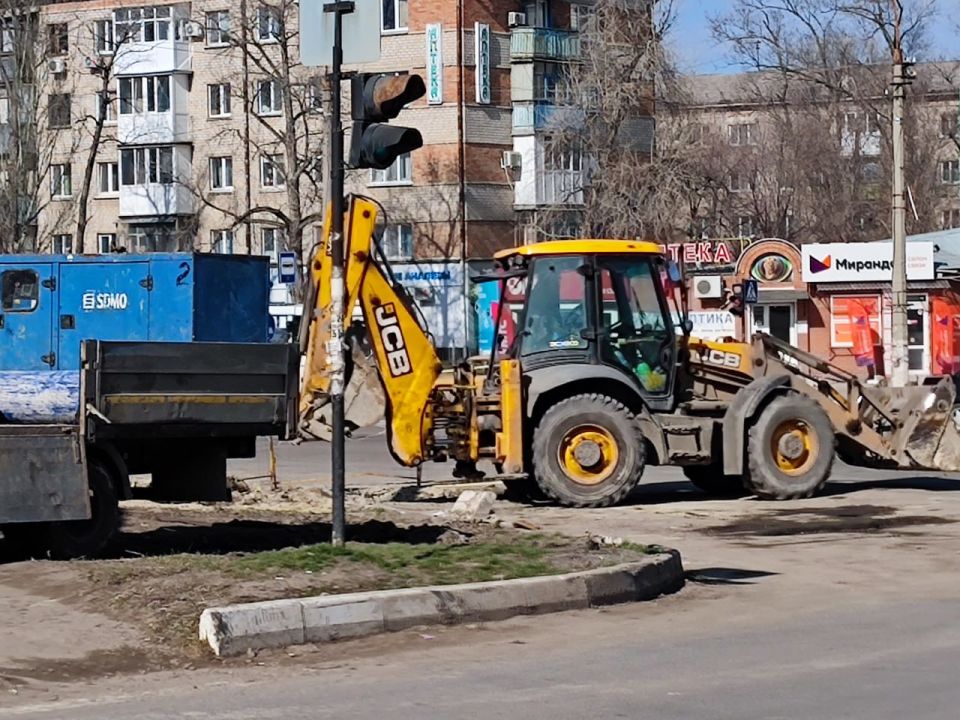 В Луганске начался капитальный ремонт улицы Буденного В Луганске начался капитальный ремонт улицы Буденного