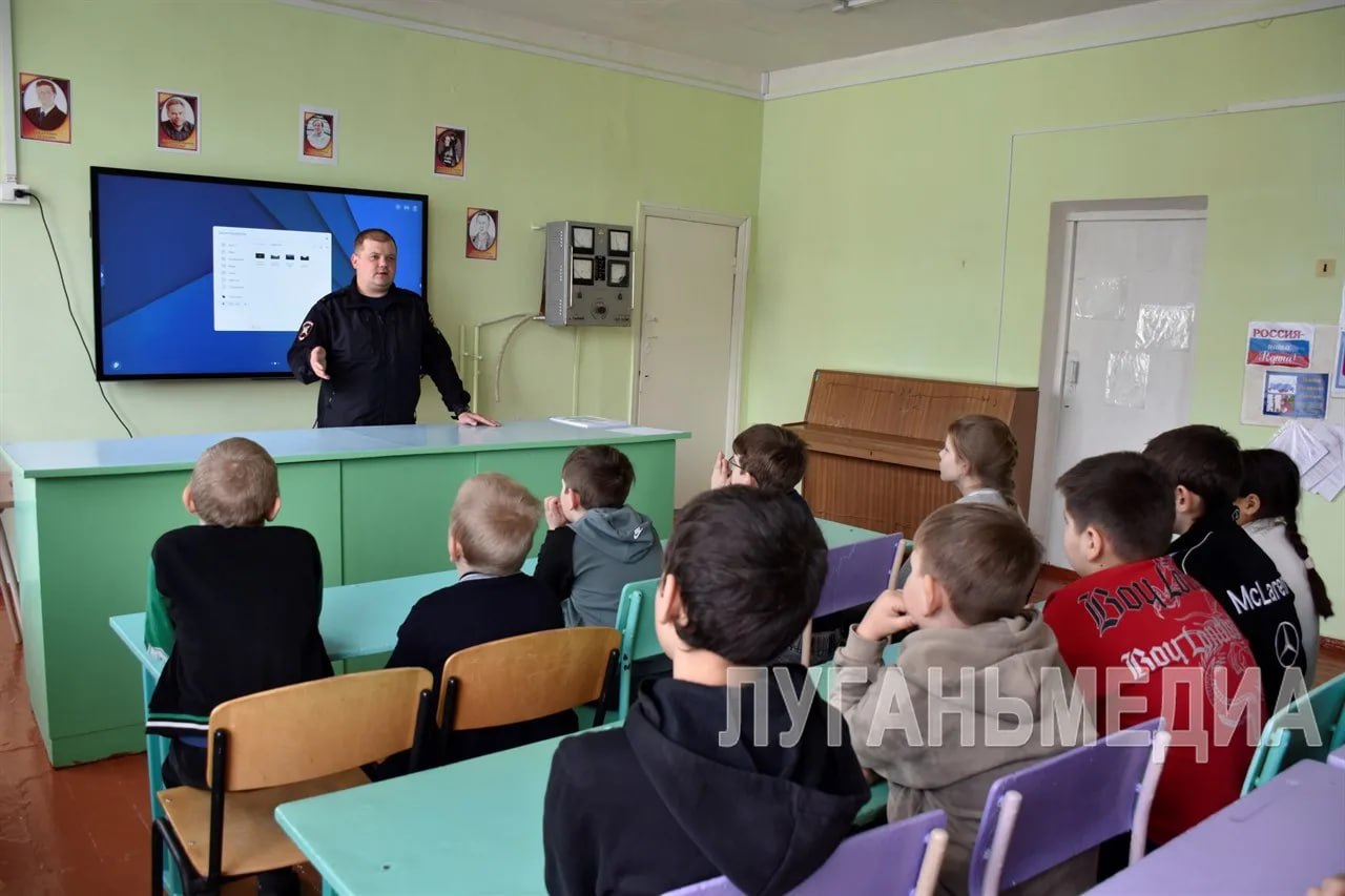 В Марковском округе детям напомнили о безопасности на дорогах перед каникулами