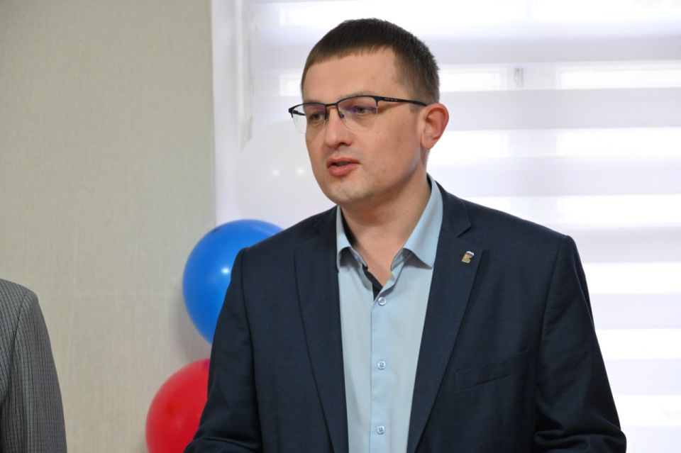 Евгений Морозов: Новый центр общения старшего поколения открылся в Брянке: место, где помогают, учат и объединяют Евгений Морозов: Новый центр общения старшего поколения открылся в Брянке: место, где помогают, учат и объединяют
