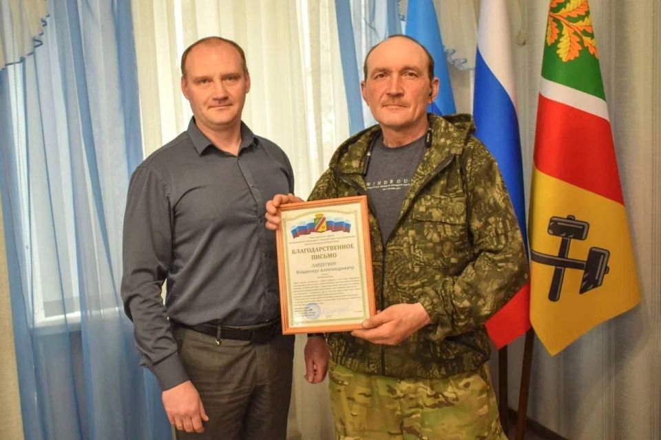 Сергей Колягин: С чувством глубокого уважения и благодарности провожаем очередную аварийную бригаду из Калужской области, которая успешно справилась с поставленными задачами и завершила свою работу на территории нашего округа Сергей Колягин: С чувством глубокого уважения и благодарности провожаем очередную аварийную бригаду из Калужской области, которая успешно справилась с поставленными задачами и завершила свою работу на территории нашего округа