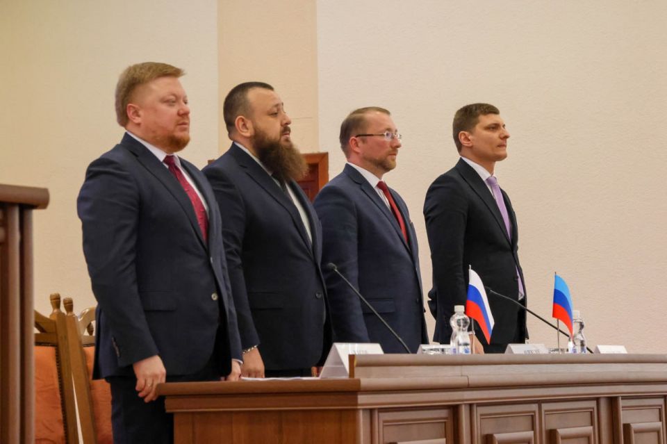 Сегодня провели расширенное заседание Коллегии Министерства культуры Луганской Народной Республики Сегодня провели расширенное заседание Коллегии Министерства культуры Луганской Народной Республики