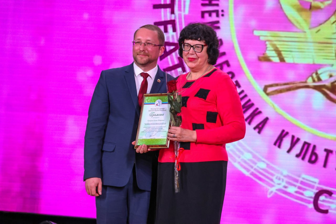 В Академии Матусовского наградили лучших работников культуры и артистов театра В Академии Матусовского наградили лучших работников культуры и артистов театра