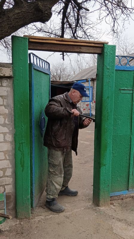 Забота о старшем поколении: единороссы помогают пожилым жителям Червоногвардейского Забота о старшем поколении: единороссы помогают пожилым жителям Червоногвардейского