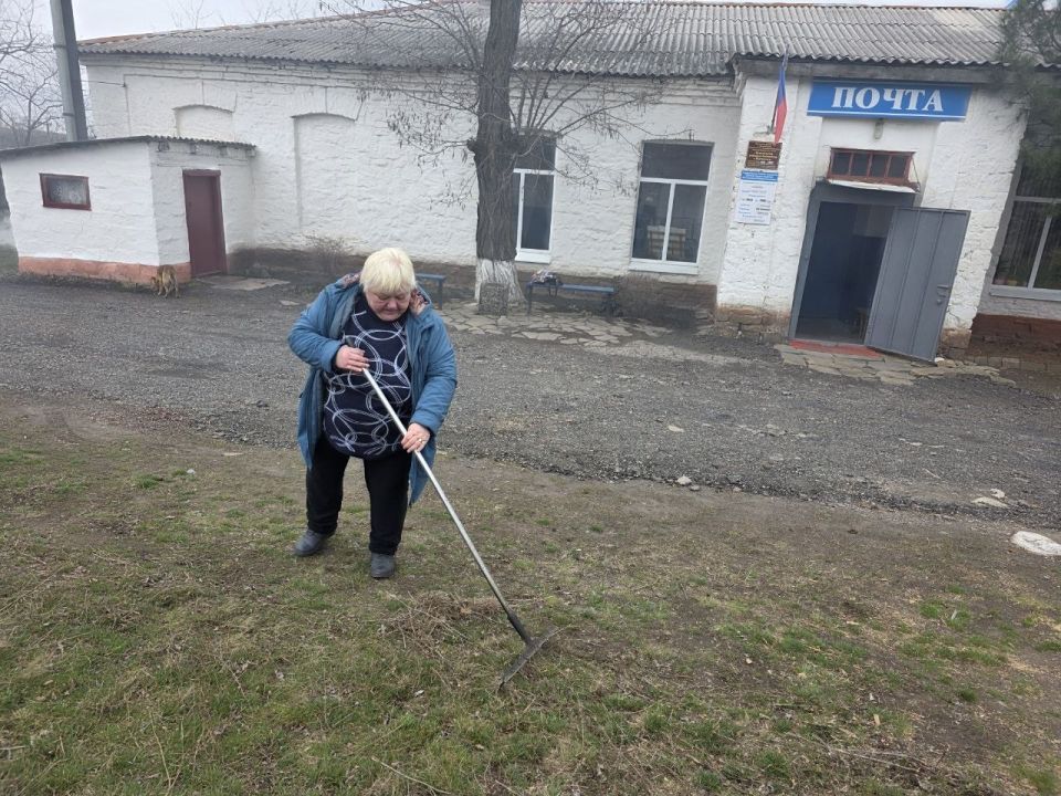 В селе Малоивановка прошел субботник с участием всех организаций на подведомственной территории В селе Малоивановка прошел субботник с участием всех организаций на подведомственной территории
