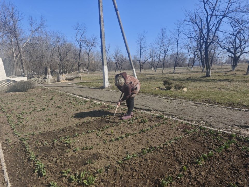 В селе Малоивановка прошел субботник с участием всех организаций на подведомственной территории В селе Малоивановка прошел субботник с участием всех организаций на подведомственной территории