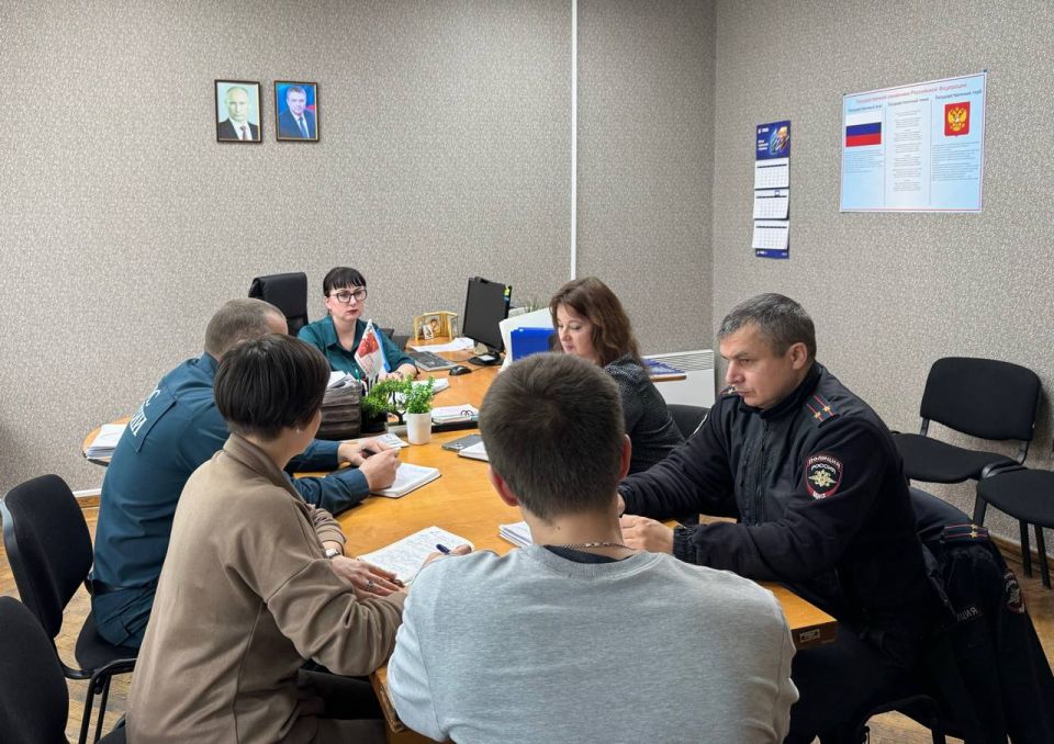 В Красном Луче обсудили подготовку к предстоящим религиозным праздникам В Красном Луче обсудили подготовку к предстоящим религиозным праздникам