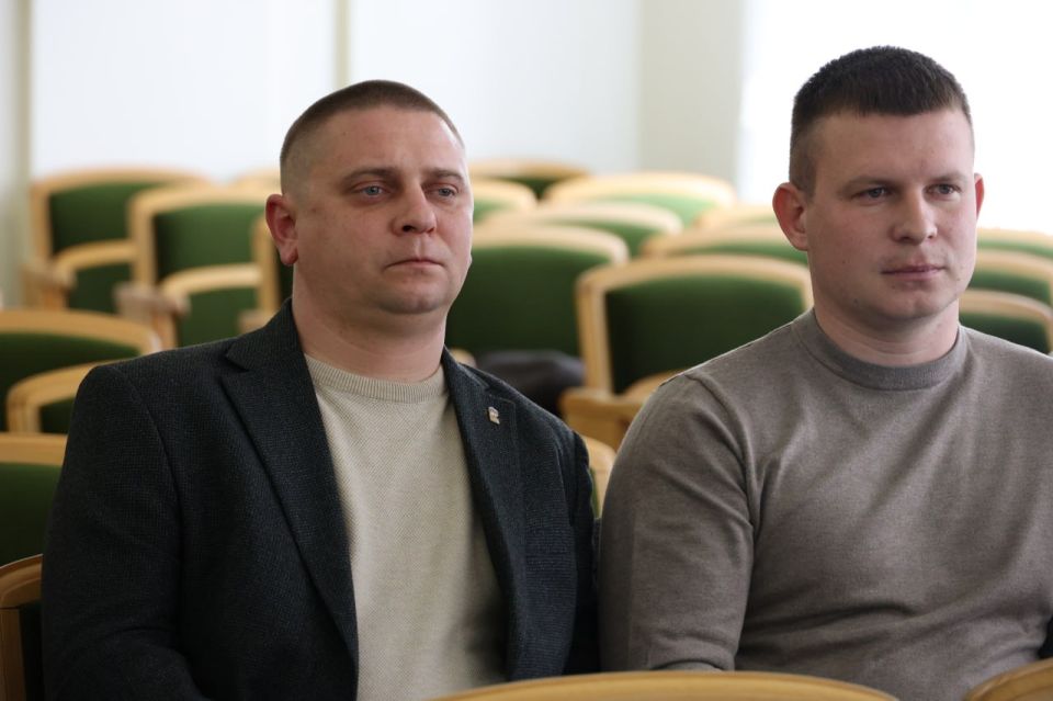Молодежный парламент ЛНР запускает масштабные проекты, активизируя и усиливая этим работу в муниципалитетах Молодежный парламент ЛНР запускает масштабные проекты, активизируя и усиливая этим работу в муниципалитетах
