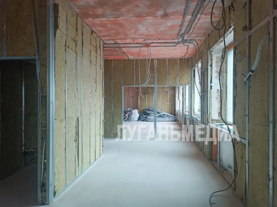 В Станично-Луганской больнице стартовал масштабный ремонт при поддержке региона-шефа Волгоградской области В Станично-Луганской больнице стартовал масштабный ремонт при поддержке региона-шефа Волгоградской области