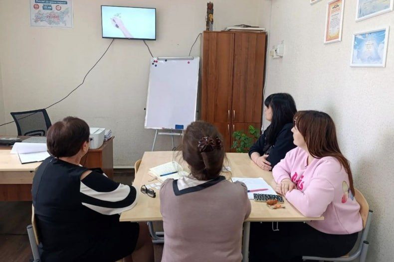 Формируя честное будущее: в СЦДЮТ «Мечта» прошел тренинг по антикоррупционной устойчивости Формируя честное будущее: в СЦДЮТ «Мечта» прошел тренинг по антикоррупционной устойчивости