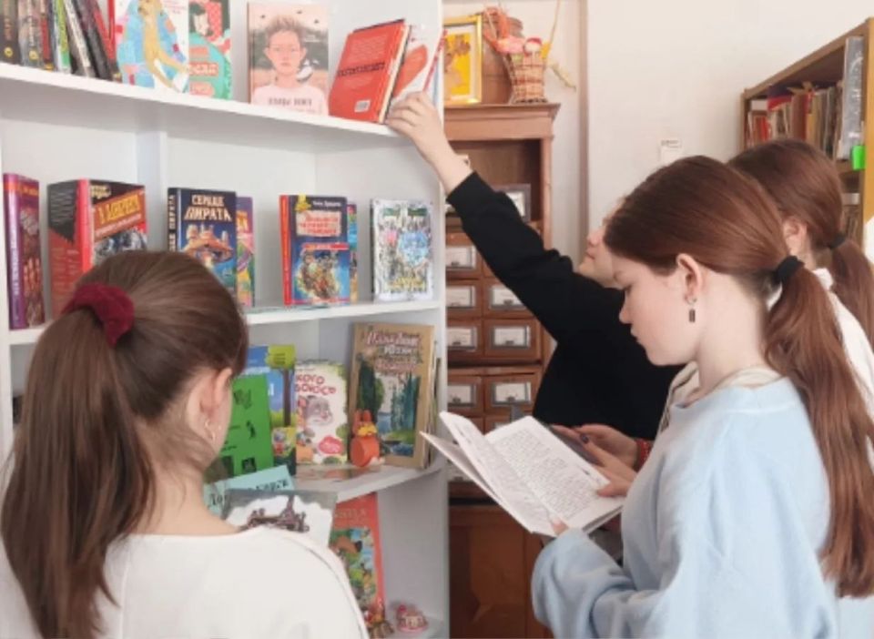 Беседа. "Книга твой помощник и друг" Беседа. "Книга твой помощник и друг"