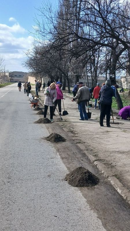 В рамках весеннего благоустройства города активное участие в общегородском субботнике приняли учреждения культуры и спорта В рамках весеннего благоустройства города активное участие в общегородском субботнике приняли учреждения культуры и спорта