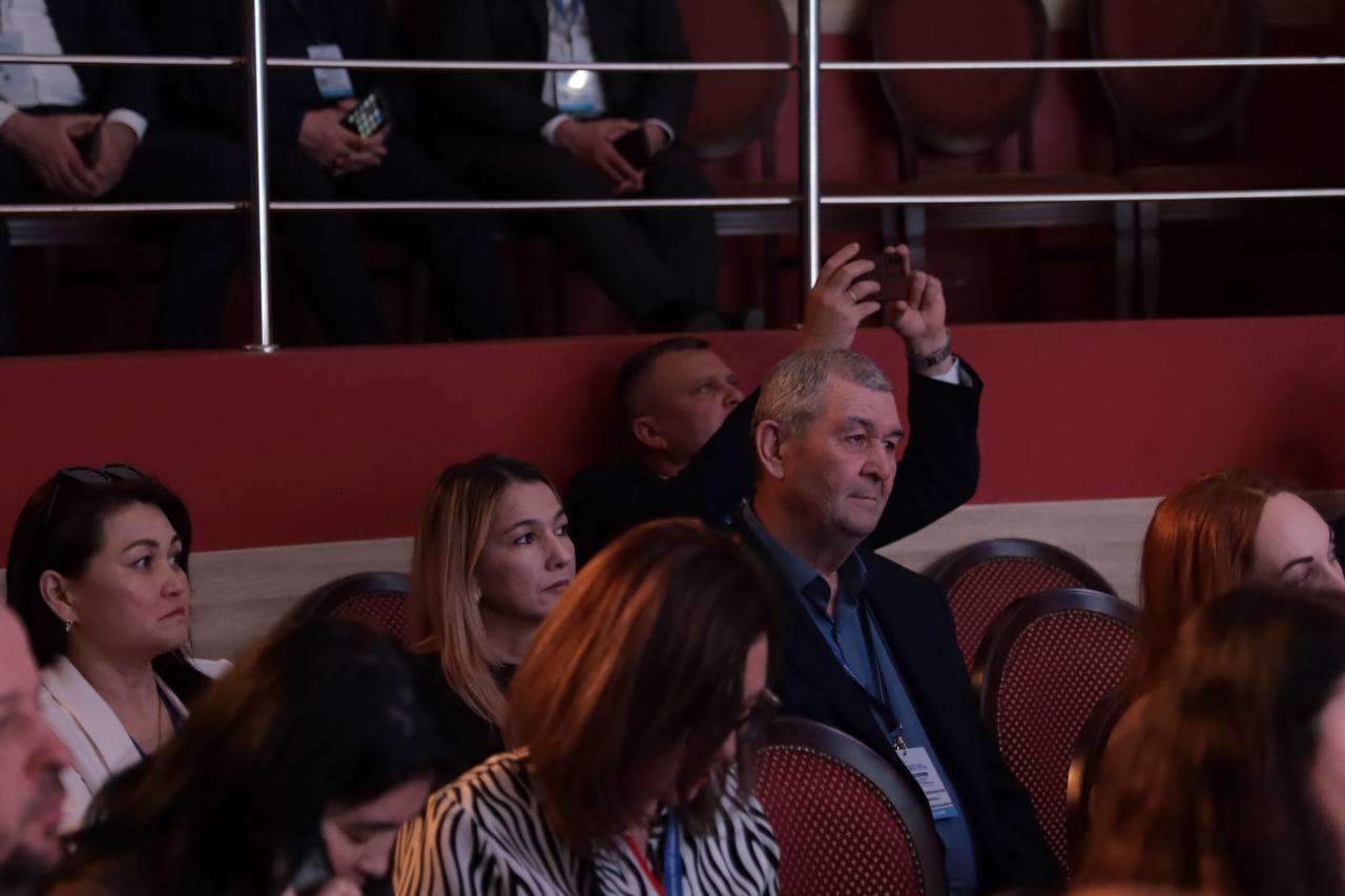 «Доверие невозможно сформировать приказами — оно рождается, когда чиновник становится частью жизни города» «Доверие невозможно сформировать приказами — оно рождается, когда чиновник становится частью жизни города»