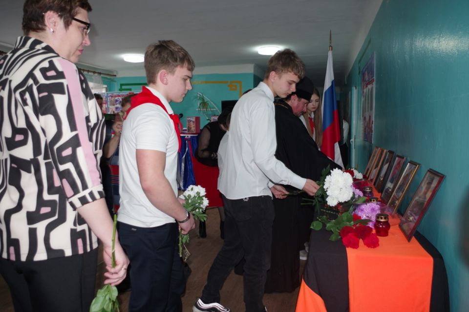 Сергей Крамаренко: Принял участие в мероприятии, организованном преподавателями и учениками Родаковской средней школы Сергей Крамаренко: Принял участие в мероприятии, организованном преподавателями и учениками Родаковской средней школы