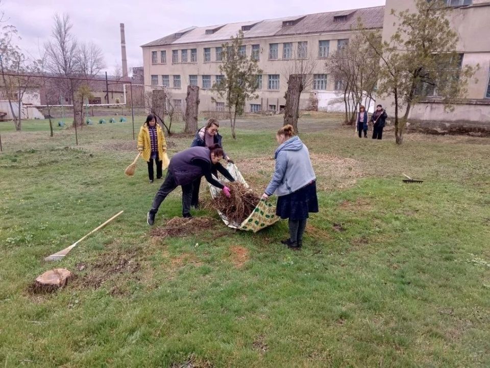 Работы по наведению порядка прошли на территориях, подведомственных администрации Работы по наведению порядка прошли на территориях, подведомственных администрации
