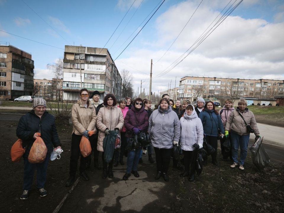В рамках весеннего благоустройства города активное участие в общегородском субботнике приняли учреждения культуры и спорта В рамках весеннего благоустройства города активное участие в общегородском субботнике приняли учреждения культуры и спорта