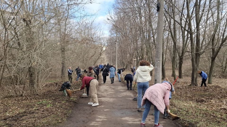 Джан Погодин-Новиков: Сегодня принял участие в общегородском субботнике, инициированном Главой городского округа Сергеем Соловьевым Джан Погодин-Новиков: Сегодня принял участие в общегородском субботнике, инициированном Главой городского округа Сергеем Соловьевым