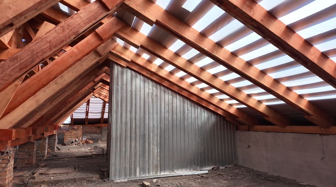 Продолжаются работы по капитальному ремонту кровель, которые выполняет строительная компания «СТИЛЛ» шефа-региона Тюменской области Продолжаются работы по капитальному ремонту кровель, которые выполняет строительная компания «СТИЛЛ» шефа-региона Тюменской области