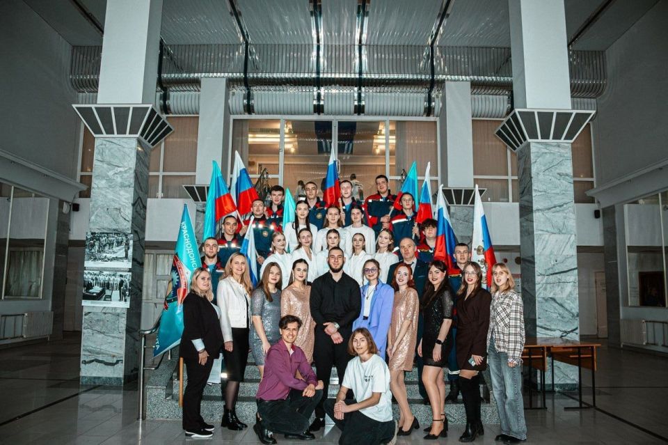 «Краснодонский факультет инженерии и менеджмента: Далевский код — путь к успеху!» «Краснодонский факультет инженерии и менеджмента: Далевский код — путь к успеху!»