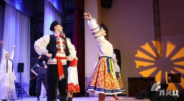 Размер президентских грантов в области культуры и искусства проиндексирован на 4%. Об этом сообщает пресс-служба Правительства РФ