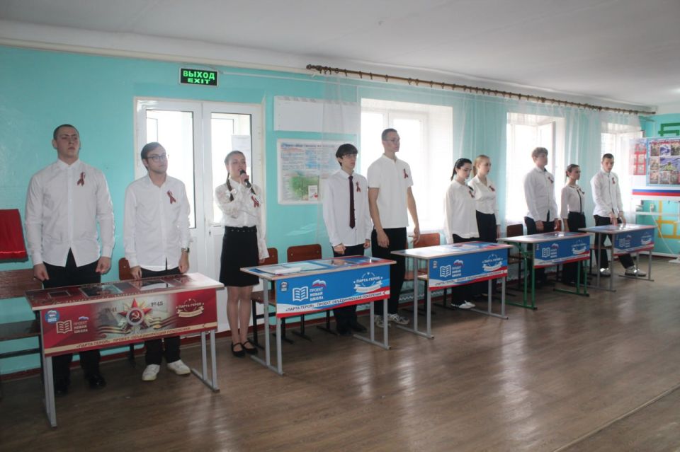 Парты Героя в Родаковской школе Парты Героя в Родаковской школе