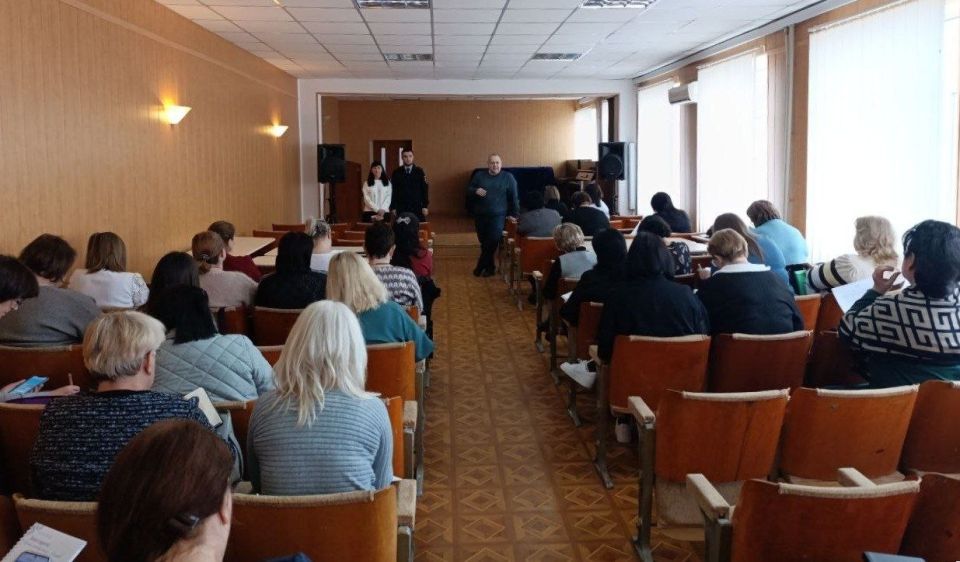 111Правоохранители республики напомнили родителям школьников и учителям о ключевых правилах безопасности детей и цифровой гигиены 111Правоохранители республики напомнили родителям школьников и учителям о ключевых правилах безопасности детей и цифровой гигиены