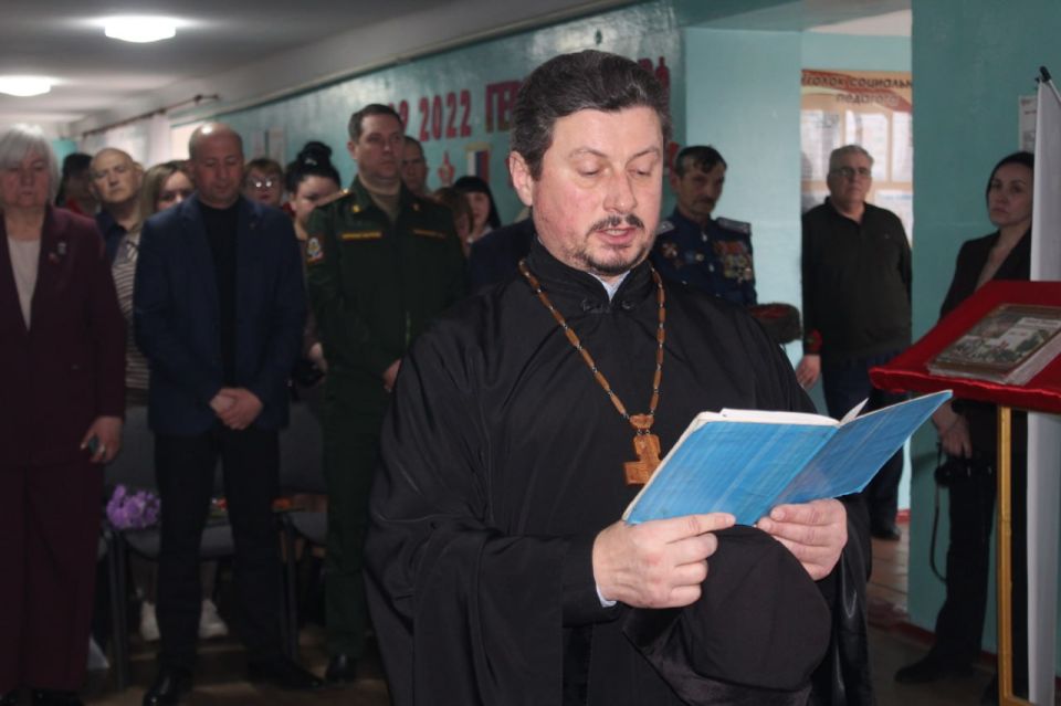 Парты Героя в Родаковской школе Парты Героя в Родаковской школе