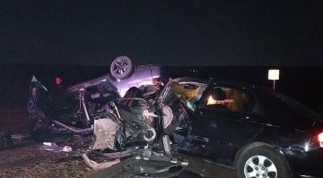 Четыре человека погибли в результате ДТП в Антрацитовском округе. Об этом сообщила пресс-служба ГУ МЧС России по ЛНР